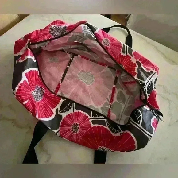Vera Bradley Cherry Blossoms COLLAPSIBLE DUFFEL Packable Overnight Travel - Picture 4 of 4
